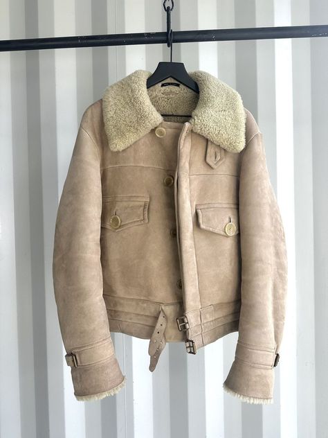 Shearling Suede Leather Jacket Tom Ford Era Gucci Leather Jacket, Luxury Brown Sheepskin Biker Jacket, Luxury Aviator Sheepskin Leather Jacket, Luxury Brown Shearling Leather Jacket, Luxury Brown Shearling Biker Jacket, Luxury Men's Shearling Leather Jacket, Gucci Menswear, Youtube Logo, Gucci Leather