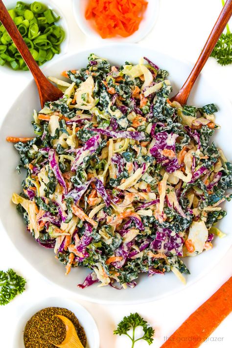 Kale Cabbage Broccoli Salad, Kale Coleslaw Slaw Recipes, Kale Slaw Dressing, Vegan Slaw Recipes, Coleslaw Dressing Healthy, Kale Coleslaw, Kale Slaw Recipe, Vegan Slaw, Homemade Coleslaw Dressing