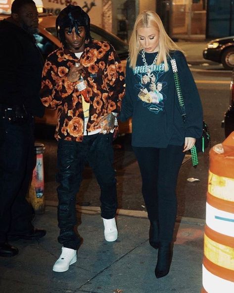 Playboi Carti wearing Martine Rose Floral Zipped Jacket, Rick Owens DRKSHDW Larry Detroit Cut Jeans, Nike Air Force 1 '07 Low White Sneakers. Playboi Carti Iggy Azalea, Carti Outfits, Playboi Carti Outfits, Cash Carti, Playboy Carti, Rapper Outfits, Couple Fits, Iggy Azalea, Looks Party