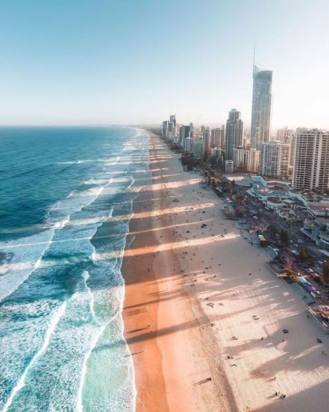 Gold Coast is also home to several theme parks including Dreamworld, Wet’n’Wild, and Sea World. Also, it is a Surfers Paradise! If you're not in search of this, here's a list of Best Non-Touristy Things To Do In The Gold Coast, Australia  @gabscanu  #travel #travelguide #travel2020 #travelitaly #traveltheworld #worldtravel #travelgoals #travelbucketlist #bucketlist #travelitinerary #thingstodo #bestplaces #travellist Australia Vacation, Gold Coast Australia, Surfers Paradise, Amazing Travel Destinations, Beautiful Places In The World, Travel Goals, Travel Inspo, Australia Travel, South Beach