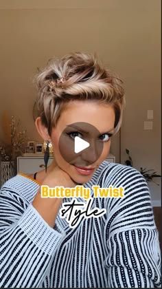 Pinned Back Pixie Hair, Short Hair Styles With Barettes, Short Hair Do Women Easy, Short Hair Styles Accessories, Pixie Hair Updo Easy, Pull Short Hair Back, Twisted Bangs For Short Hair, Pinned Back Short Hair, Easy Pixie Hairstyles Simple