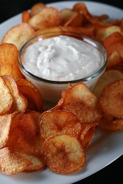 Cactus Cut Potatoes, Cactus Dip, Dip For Potato Chips, Boston Pizza, Deep Fried Potatoes, Parmesan Fries, Pizza Appetizers, Potato Slices, Cut Recipe