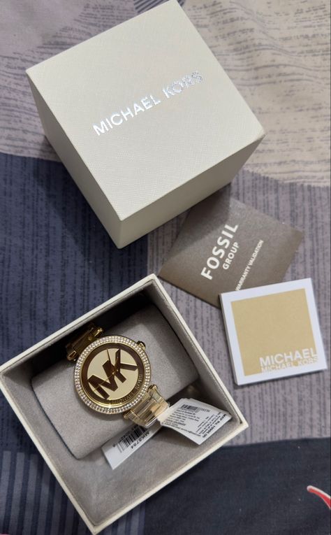 Michael Kors Aesthetic, Mk Watch Women, Watches Michael Kors, Aesthetic Clicks, Pretty Watches, Mk Watch, Watches Women Michael Kors, Best Snapchat, Luxe Jewelry