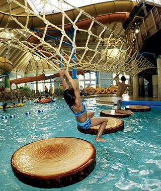 America's Coolest Indoor Water Parks: Breaker Bay Water Park Design, Indoor Water Parks, Water Park Rides, Ideas De Piscina, Indoor Water Park, Indoor Pools, Indoor Outdoor Pool, Great Wolf Lodge, Indoor Waterpark