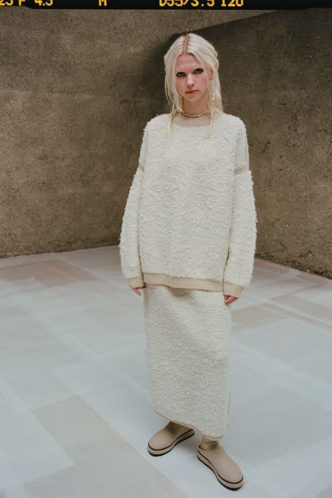 Aw 23, Fall 2023 Ready To Wear, 2023 Ready To Wear Collection, Lauren Manoogian, 2023 Ready To Wear, Mermaid Earrings, Boucle Jacket, Knitwear Fashion, White Sweater