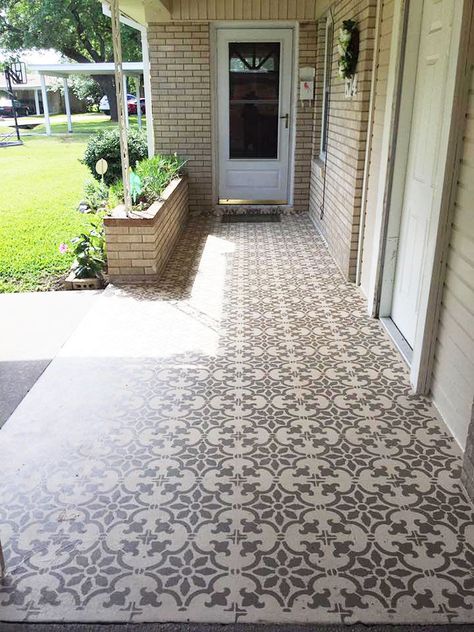 patterned tile leading up to the front door Diy Patio Ideas, Cement Patio, Painting Tile Floors, Diy Patio Decor, Stencil Painting On Walls, Painted Patio, Painted Floor, Patio Tiles, Tile Stencil