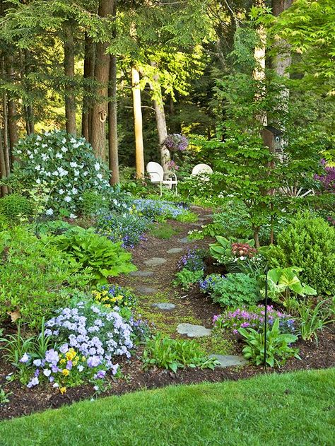 Two Men and a Little Farm: WOODLAND LANDSCAPING, INSPIRATION THURSDAY Shade Landscape, Small Cottage Garden Ideas, Shade Garden Design, Backyard Pond, Gardening Design, Pond Ideas, Pergola Ideas, Stone Path, Have Inspiration