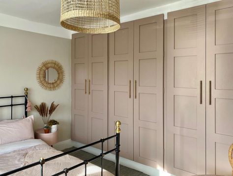 Pastel pink perfection! How gorgeous do these built in wardrobes by @lovebohohomelook! Using our 'Dusky Blush' shade to add the prettiest finished touch. #hastobefrenchic #wardrobes #builtinwardrobes #upcycledwardrobes #pinkwardrobes #pinkinteriors #interiorideas Bedroom Finishing Touches, Bedroom Inspirations Built In Wardrobes, Bedrooms With Built In Wardrobes, Master Bedrooms Built In Wardrobes, Built In Wardrobe Makeover, Pastel Shade Wardrobe Design, Dusky Pink Wardrobe, Pastel Wardrobe Design Bedroom, Master Bedrooms Wardrobes