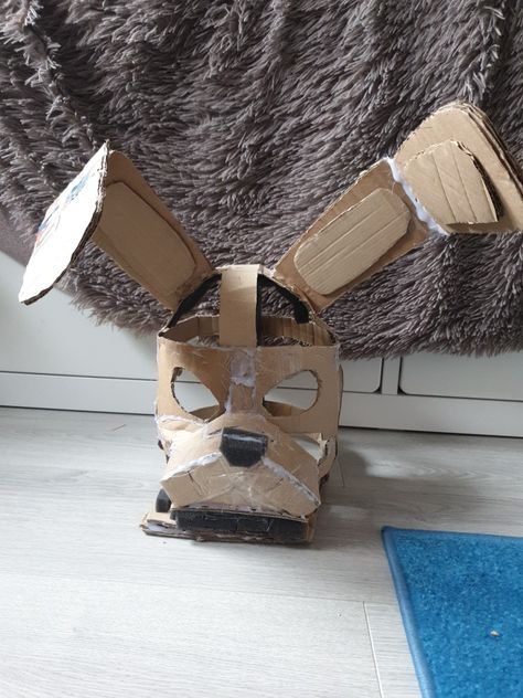 Some people were asking me to send prog. Cardboard Characters, Cardboard Cosplay, Horizon Machines, Cat Mask Diy, Freddy Mask, Yellow Rabbit, Pumpkin Inspiration, Cardboard Costume, Fnaf Crafts