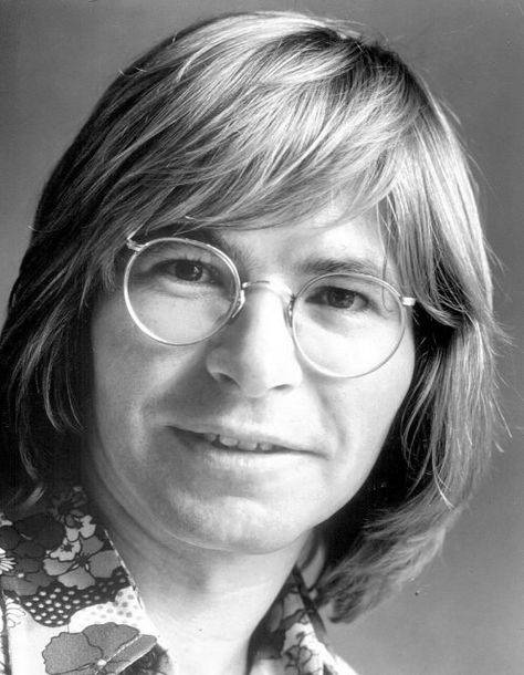 John Denver's Fateful Last Flight - An Illegal Takeoff on an Experimental Plane John Denver Lyrics, John Denver Pictures, Celebrities Who Died, Buddy Guy, Jenni Rivera, California Photos, John Denver, Actor John, Stevie Ray Vaughan