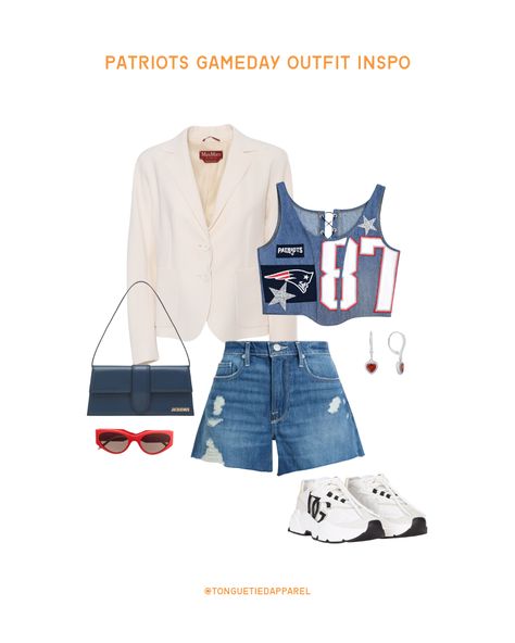 Patriots game outfit inspiration #customized #custommade #gamedayoutfit #ootd #nfl #styling Patriots Game Outfit, Nfl Girlfriend, Winter Chill Outfits, College Football Game Outfit, Dallas Cowboys Game, Gameday Fashion, Patriots Game, Football Shirt Designs, Tailgate Outfit