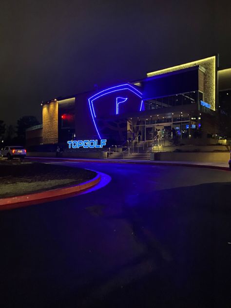 Top Golf Aesthetic Night, Top Golf Party, Topgolf Date Night Outfit, Top Golf Aesthetic, Top Golf Outfit Date, Atlanta Aesthetic, Atlanta Nightlife, Atlanta City, Top Golf