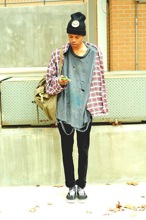 Grunge Inspo Album - Album on Imgur 1990s Fashion Grunge, Big Beanie, 90s Fashion Guys, Street Style Jeans, Grunge Outfits Men, Grunge Outfits 90s, Fashion Guys, Neo Grunge, Moda Grunge