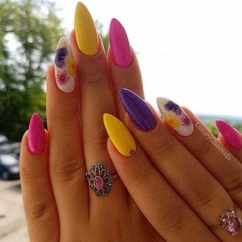 Yellow Nail Art, Lovely Nails, Latest Nail Art, Spring Nail Art, Trendy Nail Art, Hot Nails, Gel Nail Designs, Nail Designs Spring, Nail Art Summer