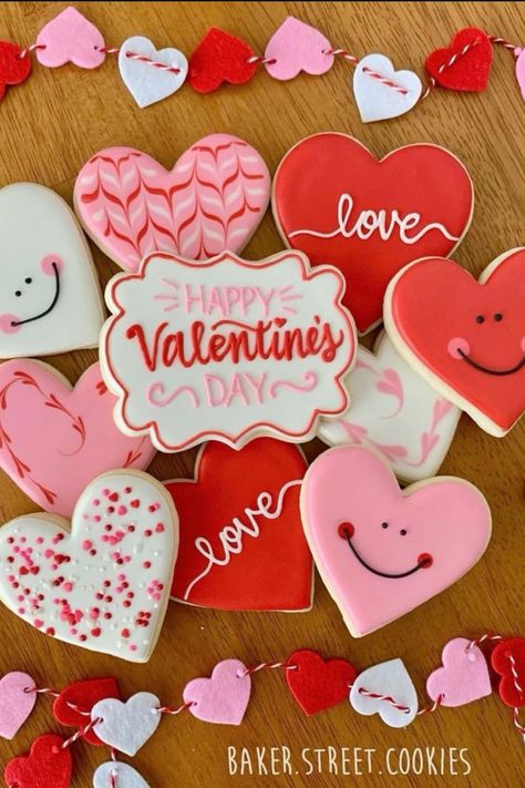 Heart Cookies Decorated, Valentine Cookies Decorated, Valentines Day Sugar Cookies, Heart Sugar Cookie, Valentine Sugar Cookies, Valentines Baking, Sugar Cookie Royal Icing, Sugar Cookie Designs, Easy Sugar Cookies