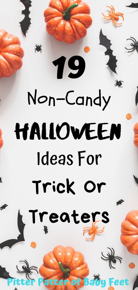 Instead of passing out candy this Halloween, switch to a healthy and fun alternative!  Click now to find 19 non-candy Halloween trick or treat ideas for kids. Halloween Treats To Pass Out, Halloween Treat Alternatives, Halloween Ideas For Trick Or Treaters, Halloween Non Food Treats, Best Halloween Treats To Hand Out, Trick Or Treats Not Candy, Halloween Passing Out Candy Ideas, Fun Halloween Candy Ideas, Halloween Pass Out Ideas