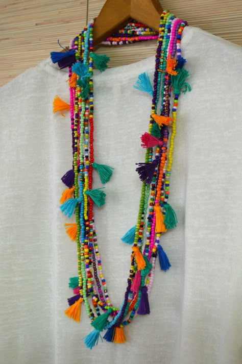 Long tassel necklace Hot pink tassel necklace Beaded necklace with tassels Seed bead tassel necklace Boho chic jewelry Tribal necklace Ibiza Colorful beaded necklace with tassels. Made of seed beads and cotton tassels. Perfect for layering. Length approx. 35.5 inches (90 cm). ♥ Heartmade item ♥ One size fits all. If you have special size requirements, please send me a convo about it, as this can be made to order. This listing is for one necklace (one strand). Please chose your style in ... Collar Hippie, Tassel Necklace Boho, Long Tassel Necklace, Shine Jewelry, Diy Collier, Beaded Tassel Necklace, Boho Chic Jewelry, Pink Tassel, Tassel Jewelry