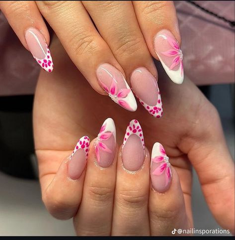 Nails Flower, Girly Acrylic, Amazing Nails, Spring Nail Designs, Summery Nails, Girly Acrylic Nails, Classy Acrylic Nails, Cute Gel Nails, Nails French