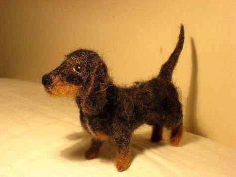 Needle Felted Dog, Wire Haired Dachshund, Needle Felting Tutorials, Felt Dogs, Weenie Dogs, Needle Felting Projects, Felted Animals, Dachshund Love, Weiner Dog