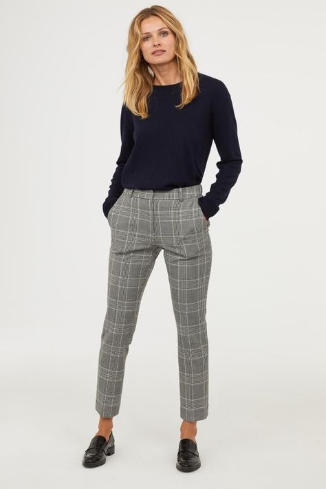 4d6e4749289c4ec58c0063a90deb3964desc43704751ri Slacks Outfit, Work Outfit Office, Checked Trousers, Summer Work Outfits, Professional Attire, Casual Work Outfits, Plaid Pants, Work Outfits Women, Professional Outfits