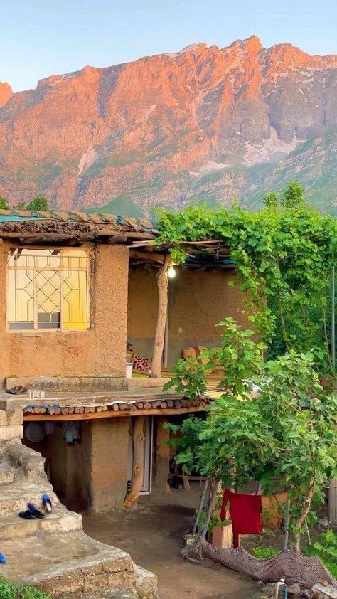 Home Nature Aesthetic, Village House Aesthetic, Kurdistan Village, Village Life Aesthetic, Afghan House, Village Pic, Village Pictures, Kurdistan Aesthetic, Kurdistan Nature