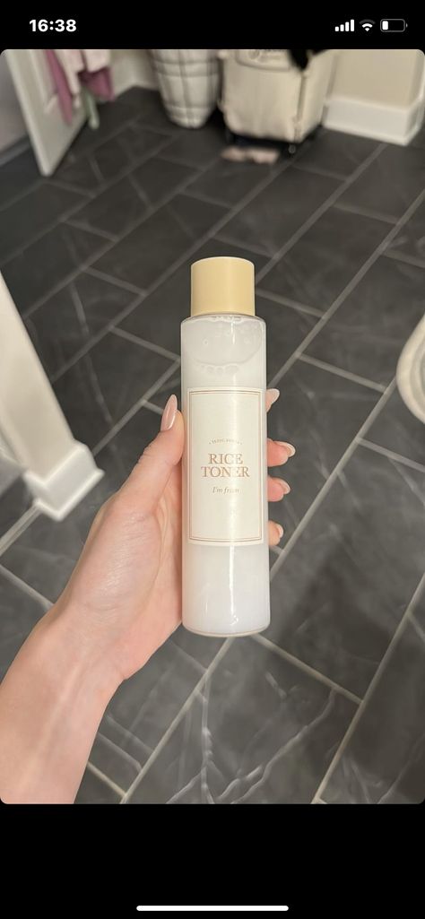 Rice toner- i’m from Aesthetic Facial, Makeup Bag Aesthetic, Facial Aesthetic, Make Up Aesthetic, Rice Toner, Body Aesthetics, Makeup Nails Designs, Facial Aesthetics, Cream Aesthetic