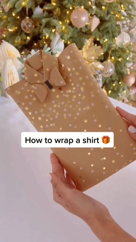 Iou Gift Ideas, Happy Birthday Wrapping Ideas, Christmas Gift Packing Ideas, How To Wrap A Clothes Gift, Small Box Wrapping Ideas, How To Wrap Shoes For Gift, How To Rap Gifts, How To Wrap A Cup Gift, Shirt Packing Ideas Gift