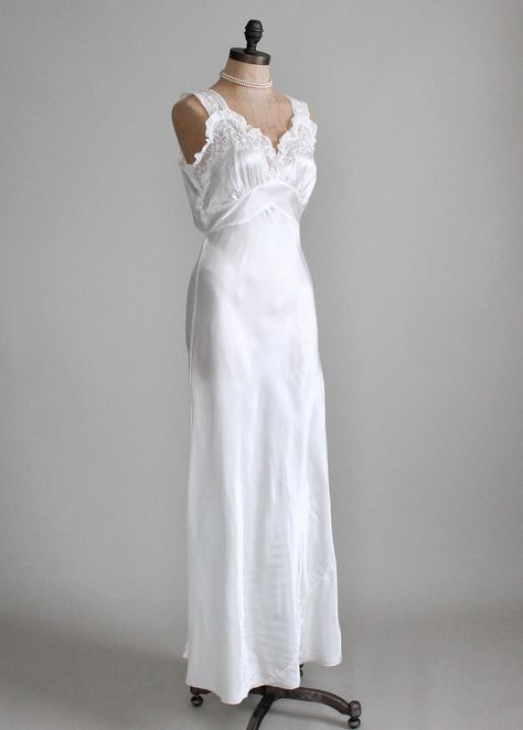 White Nightgown, Decades Of Fashion, Silk And Lace, Silk Nightgown, Bias Cut Skirt, Lace Nightgown, Contemporary Dresses, Vintage Nightgown, Vintage Corset