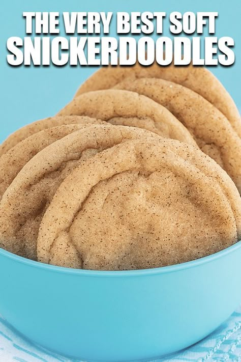 The best SNICKERDOODLE RECIPE ever! Perfect, chewy, soft snickerdoodles. #snickerdoodles #cookies #cookierecipes #christmascookies #homedecor #recipes Soft Snickerdoodles, Snickerdoodles Cookies, Easy Snickerdoodle Recipe, Soft Snickerdoodle Cookies, Best Snickerdoodle Cookies, Love From The Oven, Cookie Recipes Chewy, Snickerdoodle Recipe, Snickerdoodle Cookies