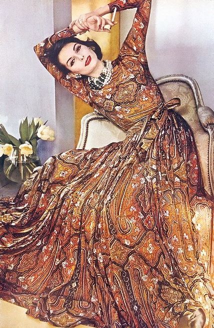 Anne St. Marie, 1960. 1960 Fashion, Fashion 1960s, Vintage Fashion Photography, Vintage Gowns, Vintage Couture, 1960s Fashion, Vintage Vogue, Moda Vintage, 60s Fashion