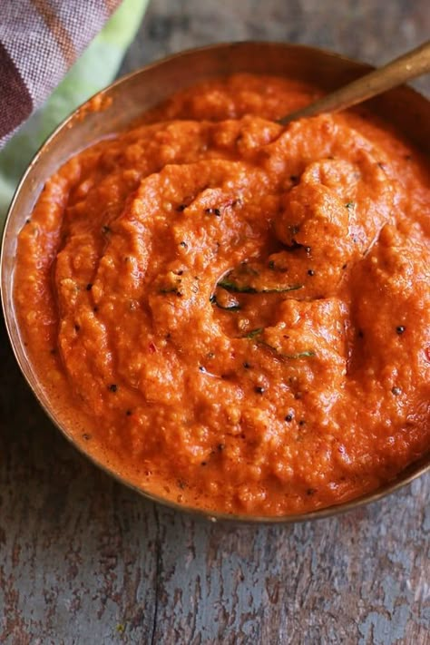 Tomato Chutney For Idli, South Indian Tomato Chutney, Onion Tomato Chutney Recipe, South Indian Chutney Recipes, Apple Chutney Recipe, Bread Cutlet, Dosa Chutney, Lemon Muffin Recipes, Indian Chutney Recipes