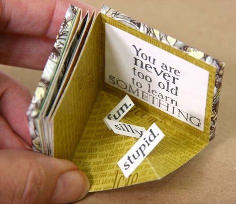 Diy Interactive Book, Handmade Books How To Make, Mini Books Tutorial, Binding Methods, Diy Tiny Books, Binding Book, Homemade Books, Hantverk Diy, Folding Origami