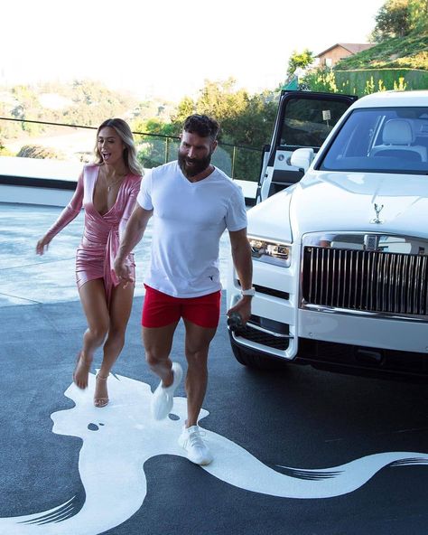 Luxury Concierge Services, Dan Bilzerian, Luxury Couple, Instagram King, Luxury Lifestyle Dreams, Friends With Benefits, Rich Life, Millionaire Lifestyle, Rolls Royce