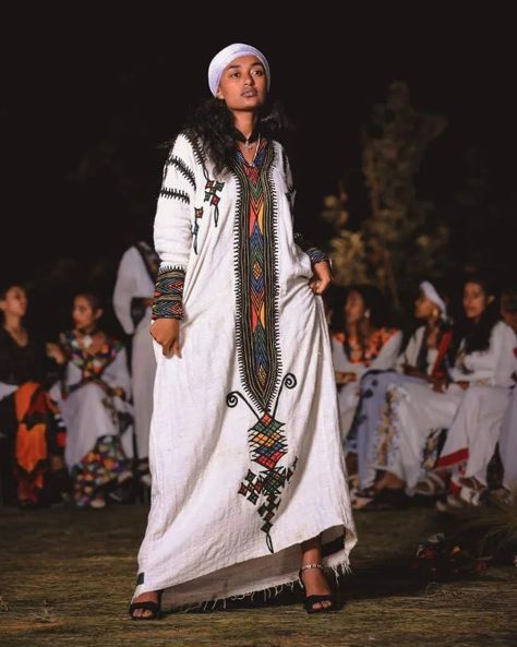 Amhara Culture, Palm Sunday, Roman Catholic Church, Traditional Clothes, Traditional Clothing, Roman Catholic, Catholic Church, Ethiopia, Traditional Outfits