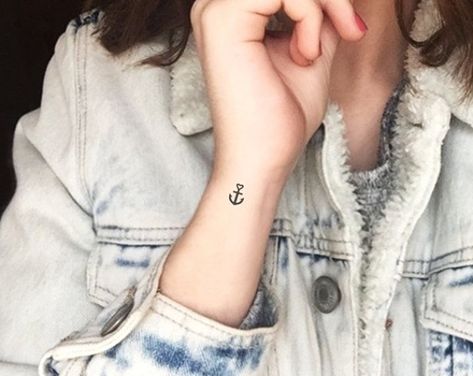 Anchor Heart Tattoo, Tiny Anchor Tattoo, Small Anchor Tattoos, Small Anchor, Cross Tattoos For Women, Anchor Tattoos, Best Tattoos For Women, Anchor Tattoo, Small Wrist Tattoos