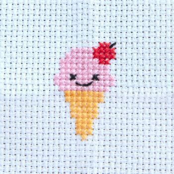 cross stitch flowers patterns Ice Cream Cross Stitch, Kawaii Ice Cream, Kawaii Cross Stitch, Ice Cream Pattern, Tiny Cross Stitch, Easy Cross Stitch Patterns, Small Cross Stitch, Pola Kristik, Cross Stitch Patterns Flowers