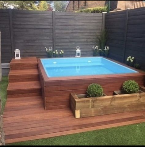 Small Backyard Decks, Kleiner Pool Design, Deck Piscina, Small Swimming Pools, Pools Backyard, Cool Swimming Pools, Small Pool Design, Deck Designs Backyard, Backyard Pools