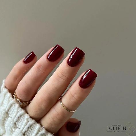 23+ Chic & Simple Red Nail Ideas (2024) - DrExplains Simple Red Nail Ideas, Simple Nail Looks, Mom Nail Ideas, Fall Short Nail Ideas, Red Classy Nails, Dark Red Fall Nails, Short Square Fall Nails, Fall Red Nails, Simple Red Nails