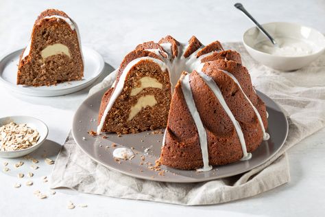 Oatmeal Cream Pie, Bundt Recipes, Oatmeal Cream Pies, Oatmeal Cream, Bundt Pan, Classic Cookies, Glaze Recipe, Nordic Ware, Chocolate Cinnamon