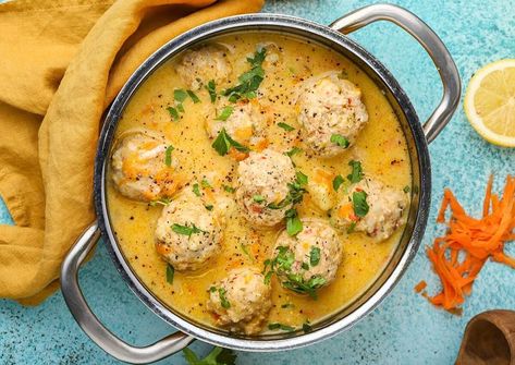 Get ready to indulge in the comforting flavors of this traditional Greek meatball soup, also known as youvarlakia. This recipe by Chef Giorgos Tsoulis Central American Food, Turkey Meatball Soup, Greek Turkey Meatballs, Greek Turkey, Turkey Meatball, Greek Meatballs, Quick Healthy Dinner, Meatball Soup, Food Substitutions