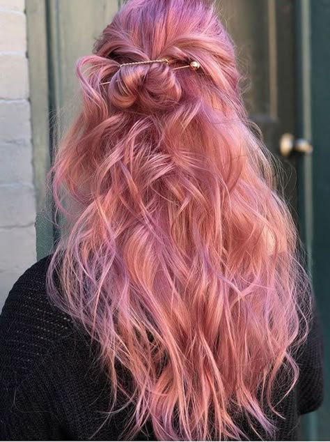 Magenta Hair Colors, Pastel Pink Hair Color, Long Hair Looks, Long Pink Hair, Pink Hair Color Ideas, Pulp Riot Hair Color, Hair Colour Inspo, Magenta Hair, Light Pink Hair