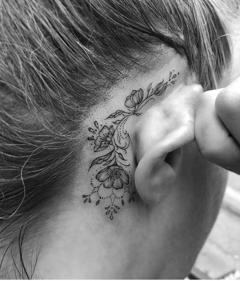 Big Behind Ear Tattoo, Behind The Ear Tattoo Ideas Floral, Halloween Tattoo Behind Ear, Floral Behind Ear Tattoo, Behind Ear Tattoo Cover Up, Behind Ear Flower Tattoo, Jawline Tattoo Women, Tattoo Inside Ear, Behind The Ear Flower Tattoo