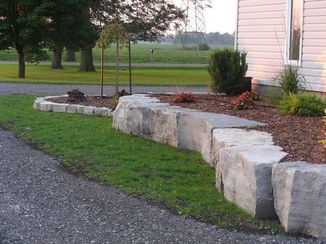 Rock Seating, Rock Wall Gardens, Farmhouse Reno, Xeriscape Front Yard, Lake Landscaping, Australian Garden Design, Sloped Yard, Backyard Area, Stone Landscaping