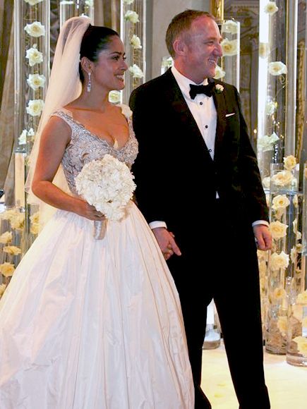 Celebrity Wedding Photos, Celebrity Bride, Celebrity Wedding Dresses, Iconic Weddings, White Wedding Gowns, Celebrity Wedding, Royal Weddings, Nicolas Ghesquiere, Salma Hayek