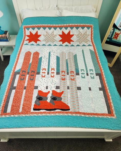 Ski Quilt, Ski Quilt Pattern, Hockey Quilts Ideas Patterns, Hockey Quilt, Ski Themed Quilts, Lake Theme Quilts, Modern Handcraft Snowflake Quilt, Machine Quilting Pattern, Downhill Skiing