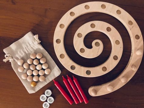 Montessori Birthday, Advent Spiral, Candles Red, Waldorf Montessori, Candles Christmas, Red Candles, White Candles, Christmas Candles, Centerpiece Decorations