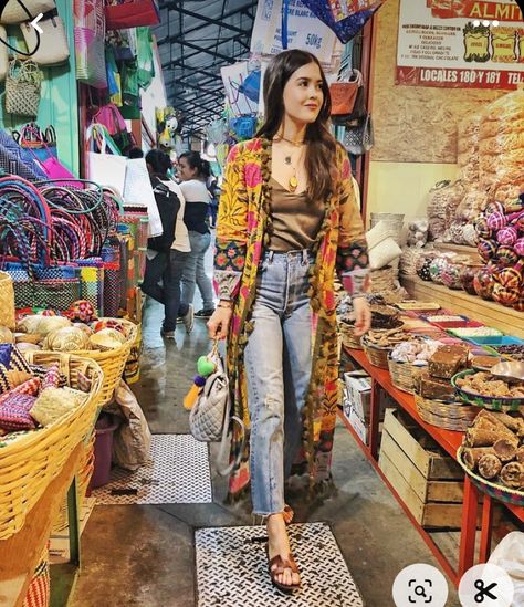 Paola Alberdi, Style Parisienne, Estilo Hippy, Boho Fashion Summer, Casual Indian Fashion, Salwar Kamiz, Desi Fashion Casual, Mode Boho, Casual Day Outfits