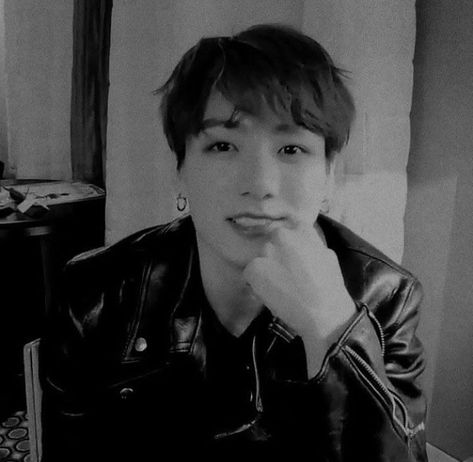 Corea Aesthetic, Jungkook Wattpad, The Story, Books Wattpad, Wattpad, Bts, Black And White, Books, Black