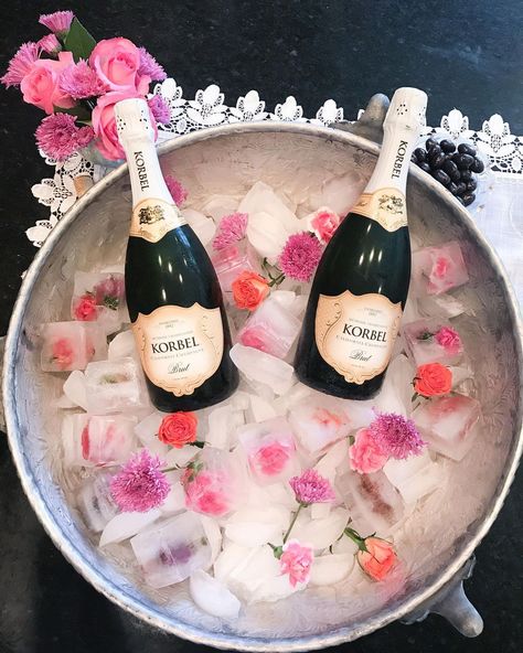 Floral Ice Bucket, Party Ice Bucket, Bucket Centerpiece, Floral Ice Cubes, Flower Ice Cubes, Beach Barbie, Fancy Ice, Champagne Ice Bucket, Floral Ice