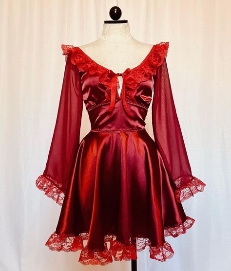 Red Bell Sleeve Dress, Dress Ribbon, Neat Casual Outfits, How To Survive, Pretty Lingerie, Deep Red, Satin Dresses, Bell Sleeve, Pretty Dresses